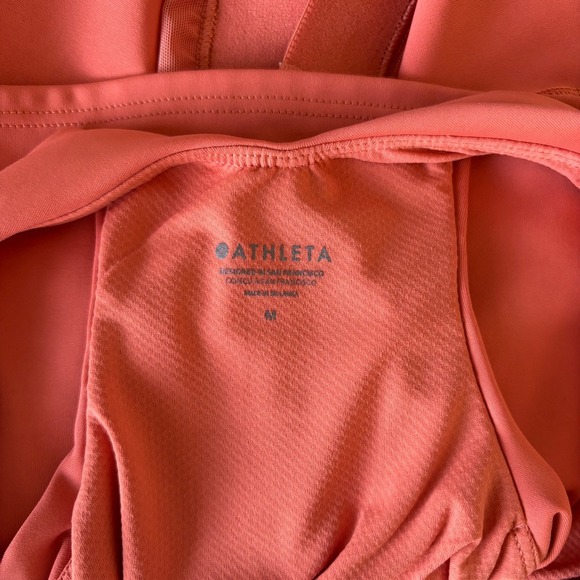 Athleta Size Medium Conscious Crop Racerback Orange Logo Sports Top Athleisure - Picture 4 of 7